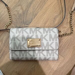 Michael Kors crossbody purse